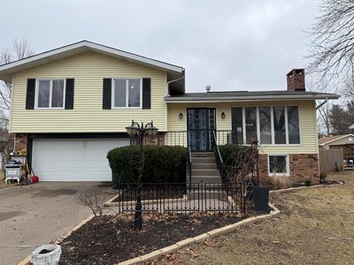 1731 Pearlview Ct, Muscatine, IA, 52761