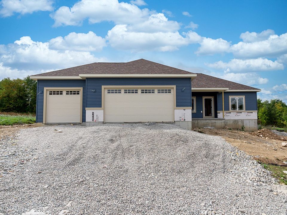 1st image of 665 Valley View Dr