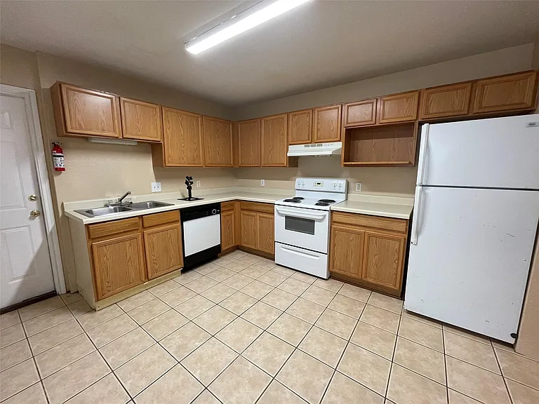 11241 Terra Loop Rd — Photo 2