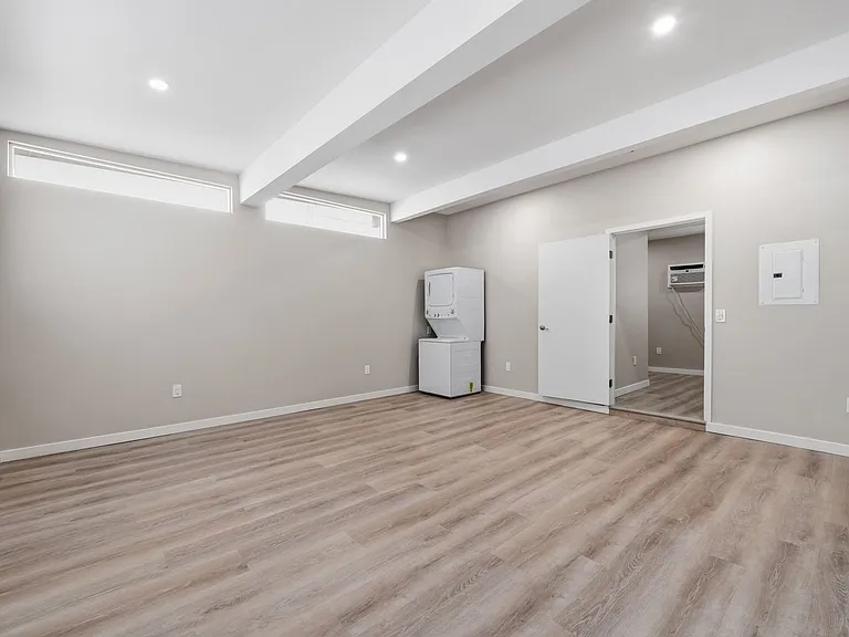 240 Spring Street — Photo 5