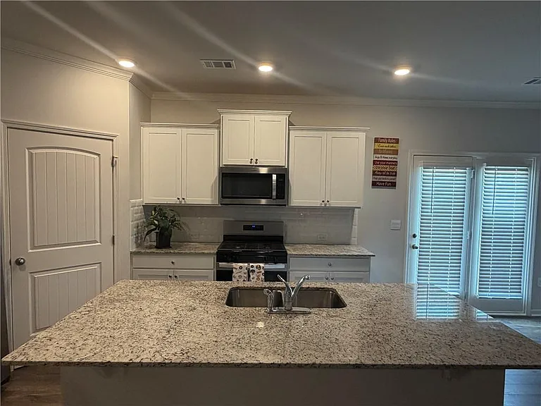3101 Greyton Dr — Photo 5