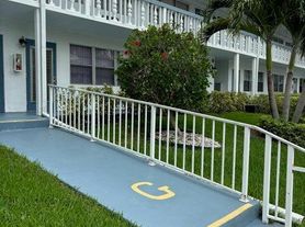 125 Westbury Cir, Deerfield Beach, FL