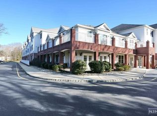 100 Ridgewood Rd APT 102, Township Of Washington, NJ 07676