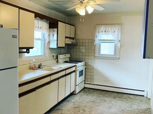 16 E Elro Dr #B, Oak Ridge, NJ 07438