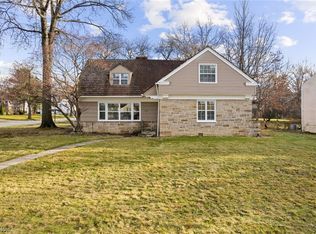 3384 Chelsea Dr, Cleveland Heights, OH
