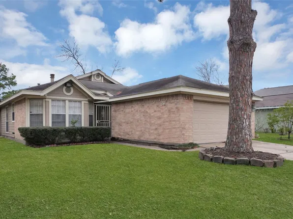11734 Fairpoint Dr, Houston, TX 77099