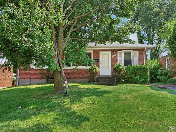 9120 Harold Dr, Saint Louis, MO 63134