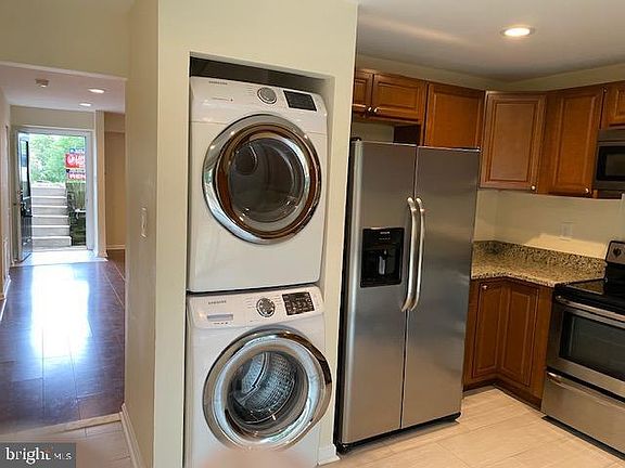 3rd image of 4008 Summer Hollow Ct #154F