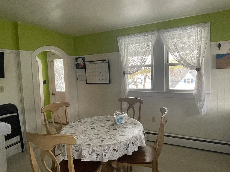 16-20 Maple St — Photo 5