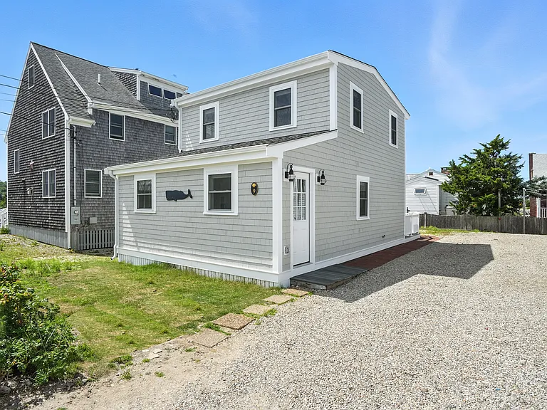 9 Julian St — Photo 3