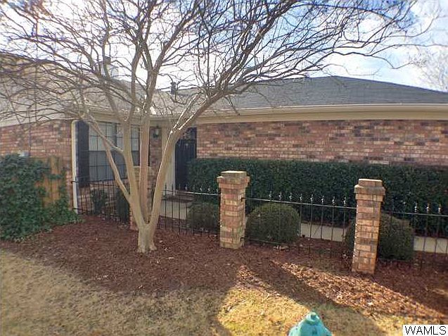 1st image of 1701 Saint Andrews Dr