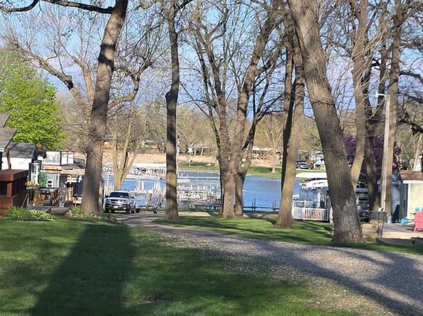 92 Rohr St #25, Arnolds Park, IA 51331