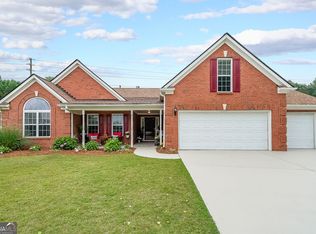 1382 Fountain Lakes Dr, Lawrenceville, GA 30043