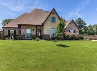 300 Diane Ln, Stonewall, LA 71078