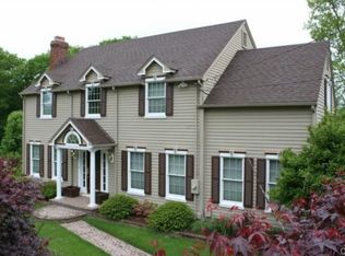 13 Goodhill Rd, Bethel, CT 06801