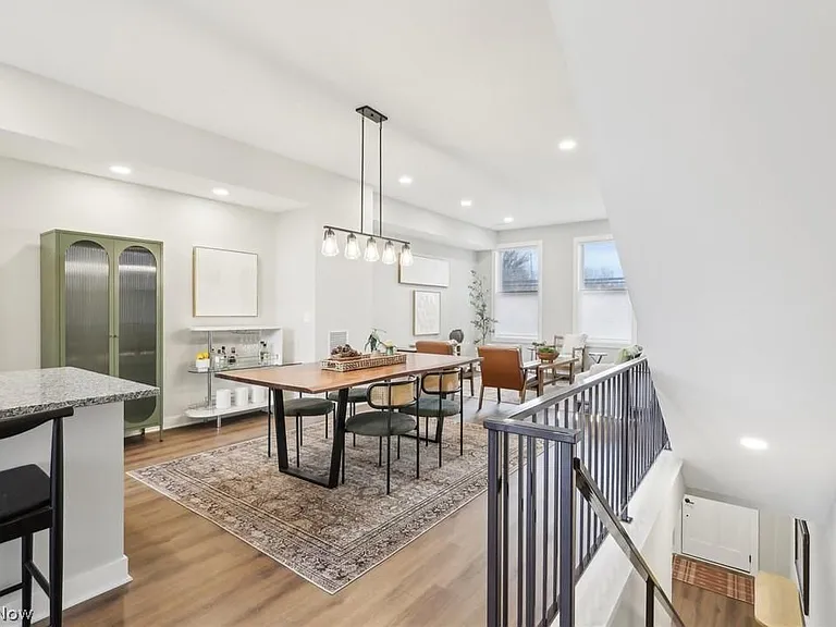 11218 N Park Pl — Photo 6