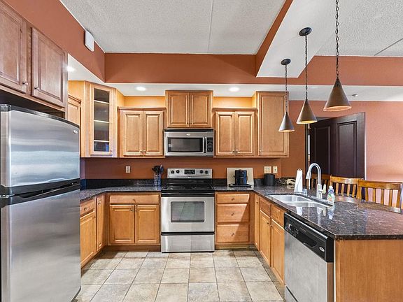 4th image of 2411 River Road #2637