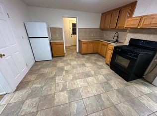 153 Washington St #2, Bristol, CT 06010