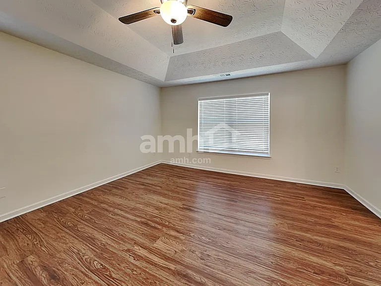 76 Parkmont Ct — Photo 11