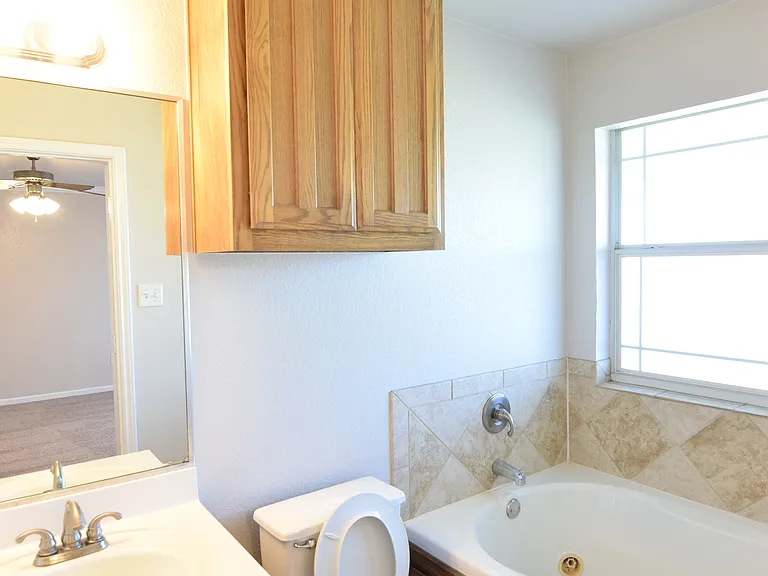 1706 Walker Place Blvd — Photo 12