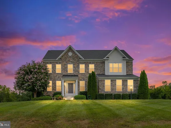 15079 Grace Pl, Waterford, VA 20197