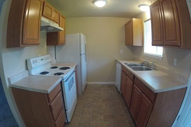 12403 Edgewood Ave SW — Photo 5
