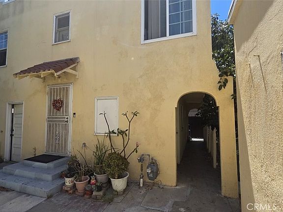 5th image of 1326 E 9th St