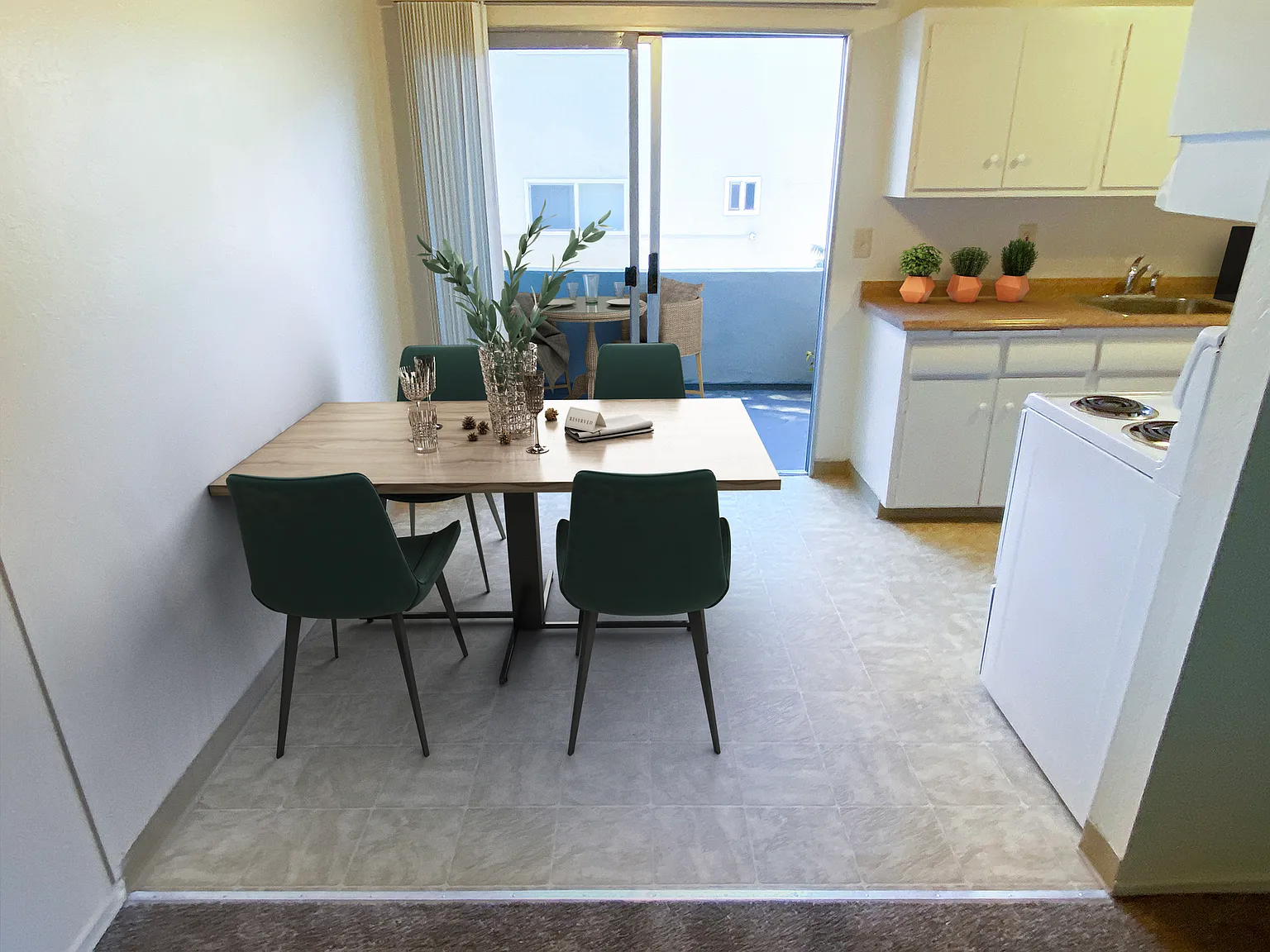 Bascom Holiday Apartments — Photo 2