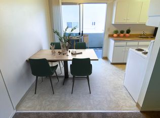 Bascom Holiday Apartments, San Jose, CA 95128