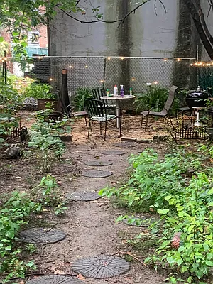 Rented by Space Link Realty | media 23