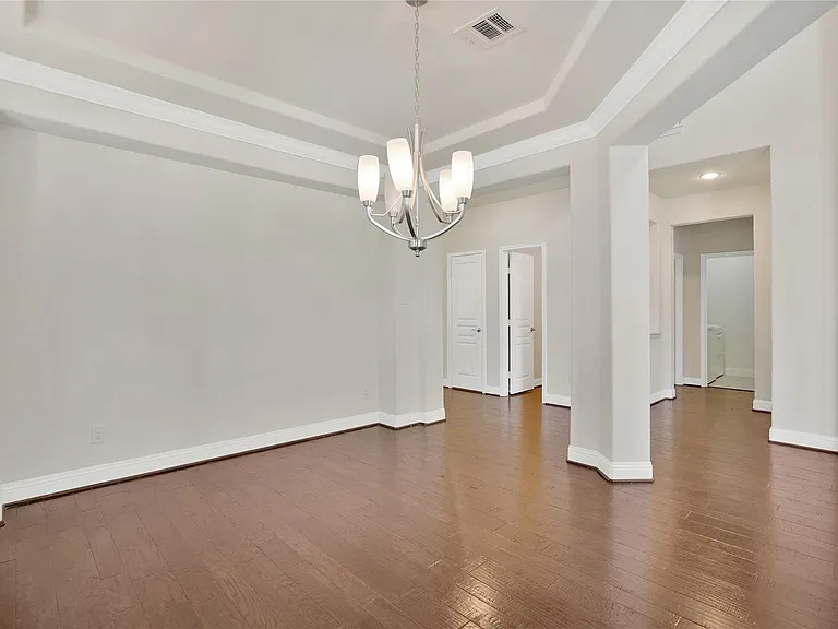 18 Garden Path Pl — Photo 11