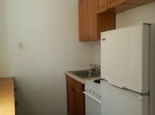 2918 N Calvert St APT 2R, Baltimore, MD 21218