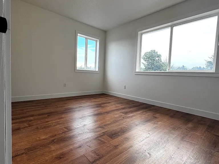 5446 NW Rhododendron St #5448 — Photo 1