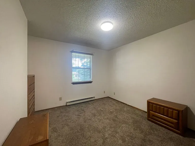 301 E Kee St — Photo 10