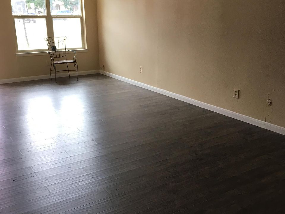 2nd image of 1817 Georgia St