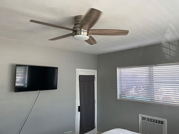 3rd image of 145 S Shore Dr APT 1