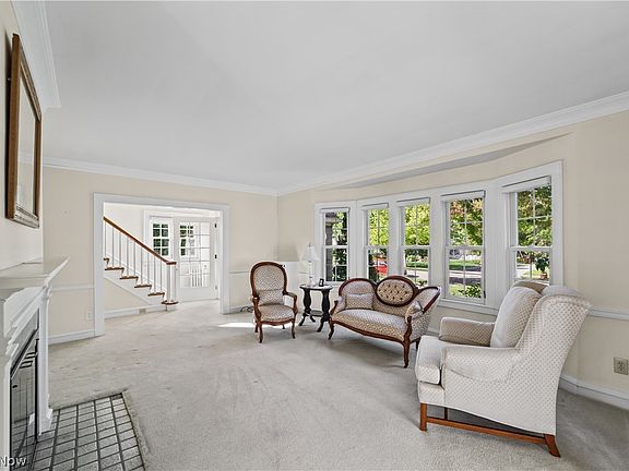5th image of 3305 Glencairn Rd