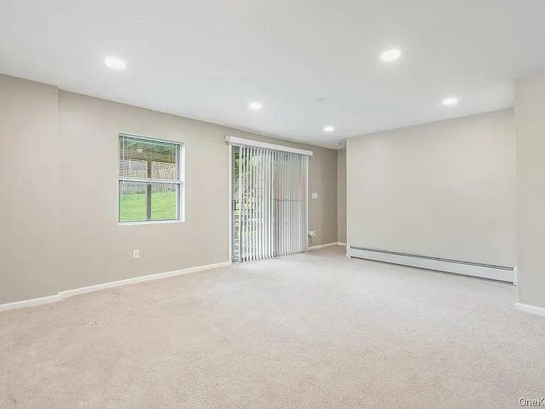 48 Lincoln Pl — Photo 5