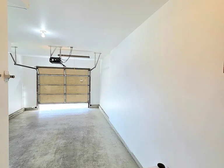 1407 Maple St — Photo 16
