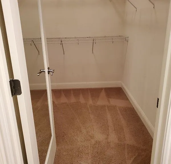 1004 Hildebrand Cir — Photo 18