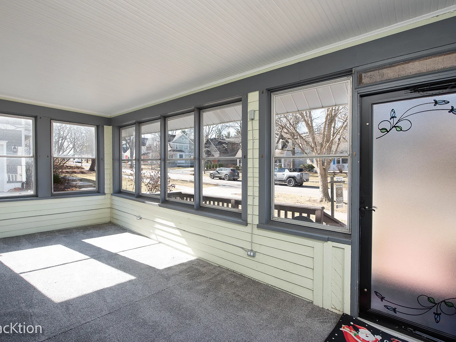 3 bed, 1.5 bath, 1248 sqft, $3,395 — Photo 3