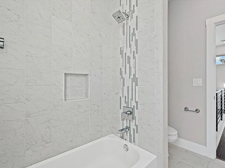 706 Short Kemp St #2 — Photo 15