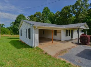 415 Wolf Stake Church Rd, Seneca, SC 29672