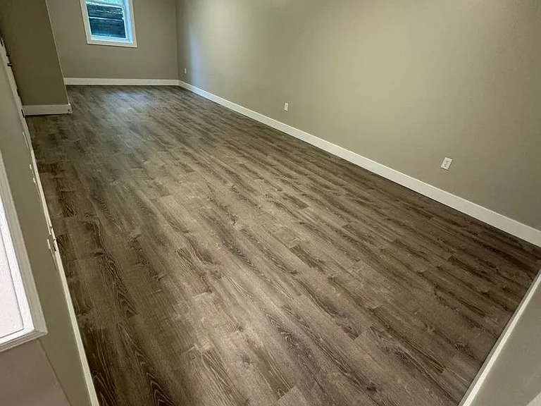 3 Bedroom/2.5 Bathroom only 1/2 Mile from IU Stadium — Photo 11