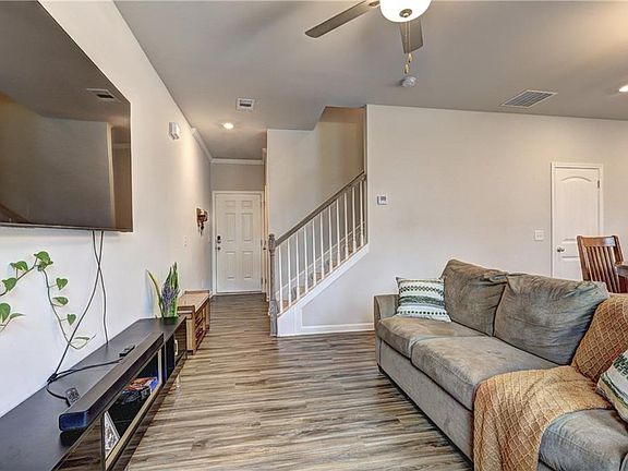 4th image of 4780 Ridge Valley Dr