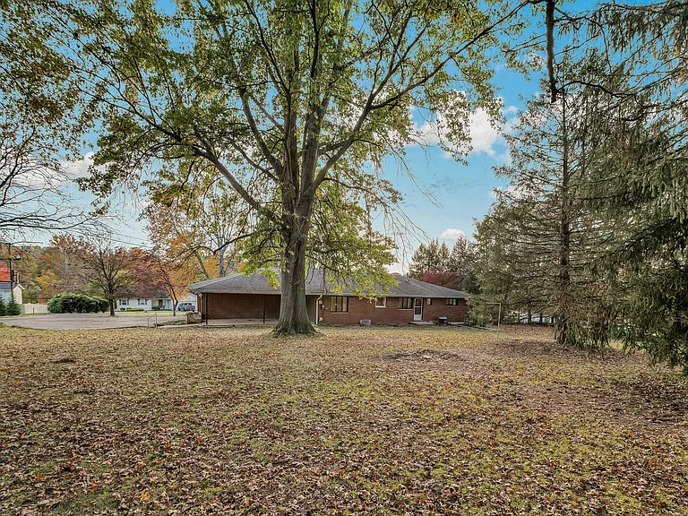 106 Litton Hts — Photo 7