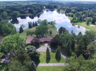 580 E Long Lake Rd, Bloomfield Hills, MI 48304