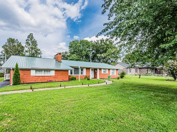 172 Woodland Circle Dr, Scottsville, KY 42164