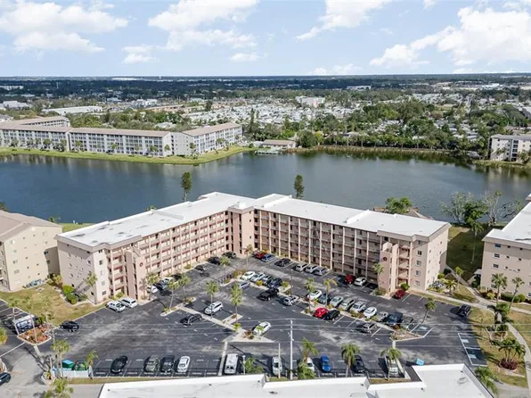 3937 LAKE BAYSHORE DRIVE #401, BRADENTON, FL 34205