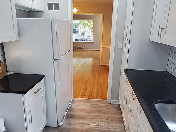 4th image of 2602 E 58th St